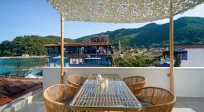 Ester Luxury Rooms - Image 5
