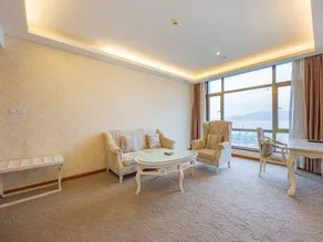 Xinwaitan Seaview Hotel - Image 3