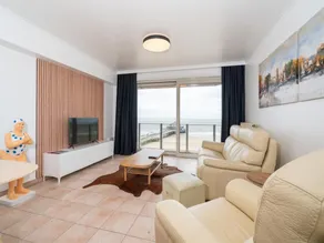 Flat in Knokke with Pier and Sea Views - Image 2