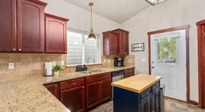 Gated Retreat, Sleeps 8, Professional Kitchen, Fireplace, DreamCloud Mattresses - Image 4