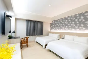Etung Hotel - Image 2
