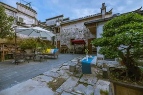Wang's Daming Mansion B&B - Image 5
