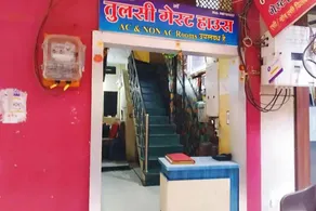 Goroomgo Maa Tulsi guest house Ujjain - Image 5