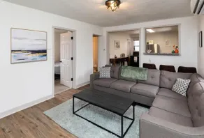 Fun Backyard Close to Downtown Pet Friendly 4BDRM - Image 2