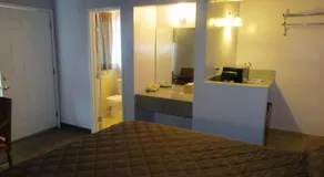 Park Cienega Motel - Image 2