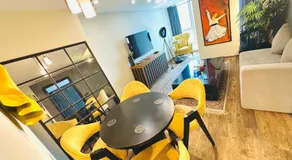 Modern Stay Centaurus Apartments - Image 3