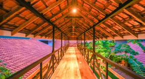 Olinia Airport Hotel - Image 4