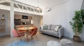 Diana Suites 23 - Image 3