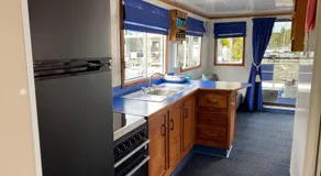 Tin Can Bay Houseboats - Image 2
