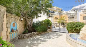 Spacious 4BR Villa with Private pool, parking & BBQ by 360 Estates - Image 5
