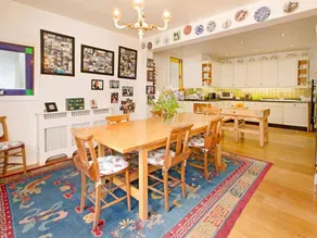 Anchor House - Image 4
