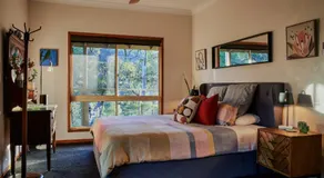 Sharpe's Ridge Retreat - Image 2