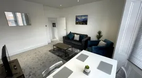 Priestley Apartments Apt 1 - Image 3