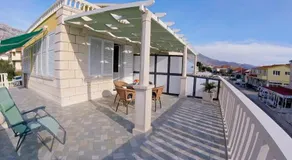 Apartamento con barbacoa y jardín | Vistas al jardín - Image 3