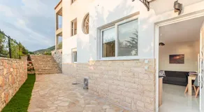 Kelly's Sunset Apartment 2 Kalamata - Image 3