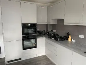 Brand New High Spec House with parking Wi-Fi (B) - Image 5
