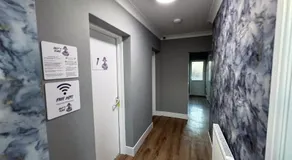 Billy's Place - Image 5