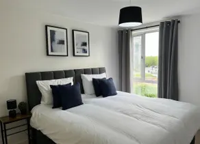 Beautiful Riverview Apartment Chelmsford - Image 2