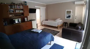 Dennecres4GuestRooms - Image 2