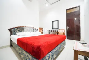 Hotel Borobudur Kemayoran Syariah Mitra RedDoorz - Image 1