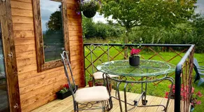 Cherry Tree Glamping Lodge - Image 5