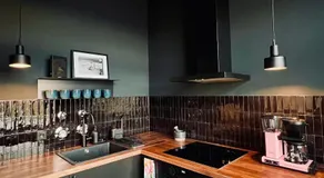 Atelier Noé NOIR - Kunstvoll Wohnen - Wunderbares Frühstück möglich - Ruhig und nah am Zentrum - - Image 5