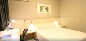 Zhenbao Jinxing Hotel - Image 3