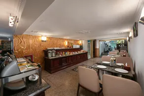Little Diamond Hotel - Image 2