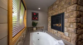 Tri Star Lodge - Image 4