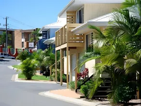 Flynns on Surf Beach Villas - Image 5