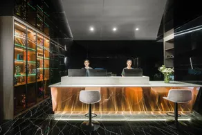 Mr. Sharks E-sports Hotel - Image 3