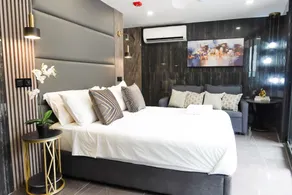 R Residences - Image 4