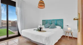 Villa 'Asensio' avec vue sur la montagne, piscine partagée et Wi-Fi - Image 2