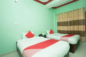SPOT ON 765 Moonlight Hotel And Restaurant - Image 3