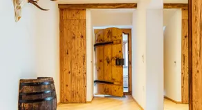 PRIVATE SUITES - Image 4