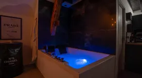 Le Saint-André - Clim - Loft romantique avec Jacuzzi - Image 2