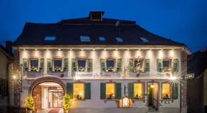 Gasthaus Weinhotel Adler - Image 4