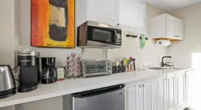 Easy METRO 1 min WALK Basement space Comfy - Image 3