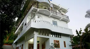 Holiday Villa - Image 3