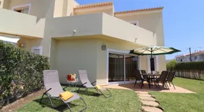 3-Bed Townhouse with pool in Albufeira Balaia - Image 3