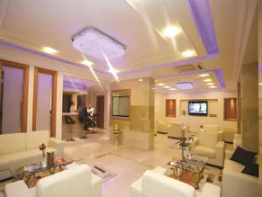 The City Hotel - Image 2