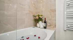 Lavie Maison Hot Tub and AC - Image 4