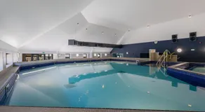 Waterside Apartment - Image 2