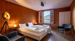 Chalet Apartments Iseltwald - Image 2
