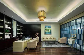 Longchamp Garden - Image 2
