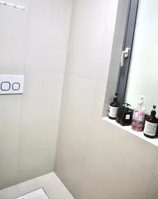Pikkie Designer's Stylish 3 bds Flat @ city center - Image 3