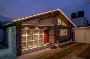 The Lake House - Image 4