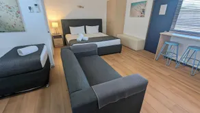 Moffat Beach Motel Caloundra - Image 2