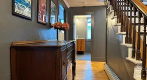 Lakefront Farmhouse for Family Gatherings - Image 3