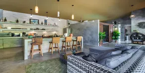 Unique design loft pool villa - Image 3